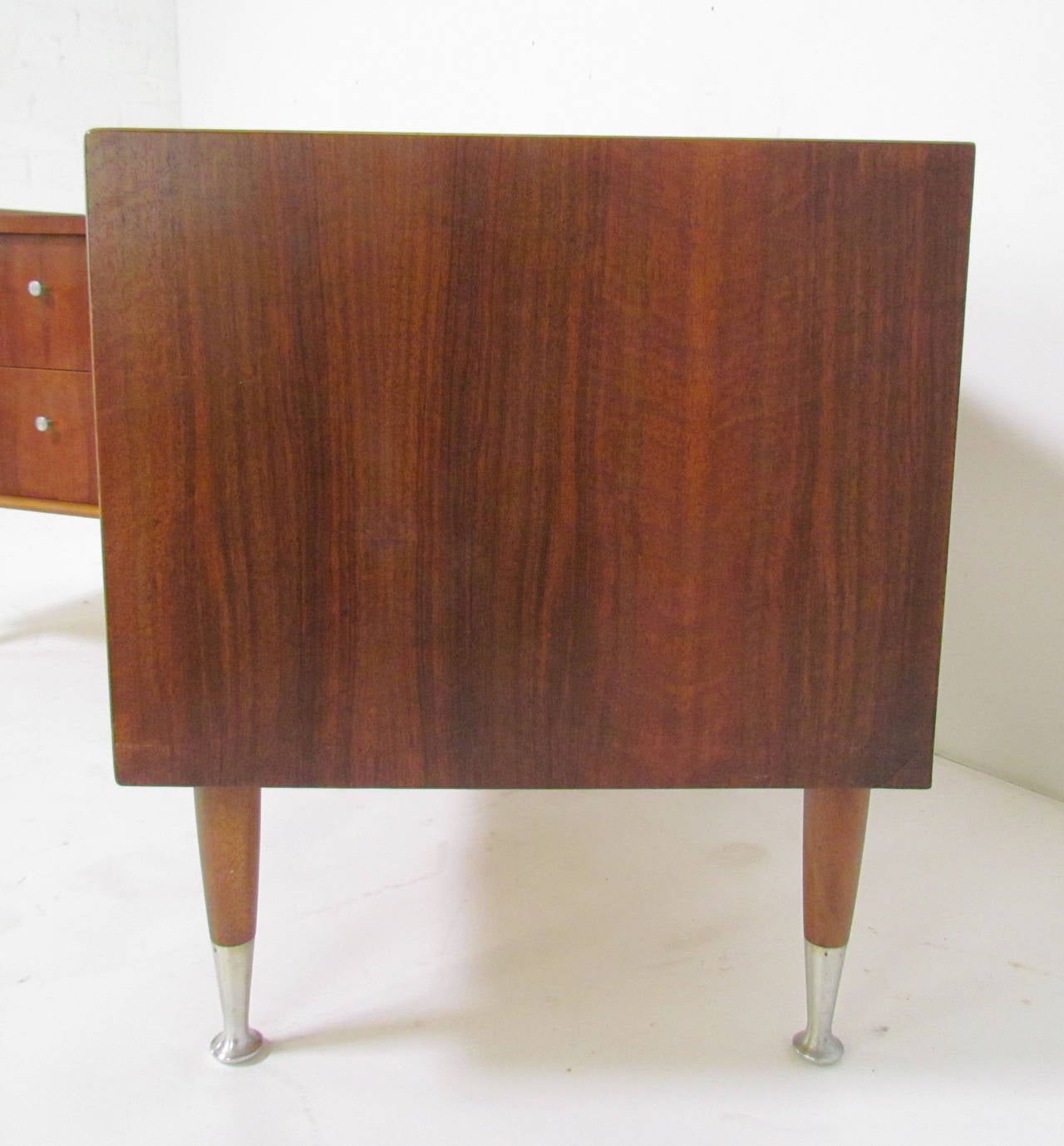 Scandinavian Mid-Century Nightstands in Walnut and Aluminum by Edmond Spence 2