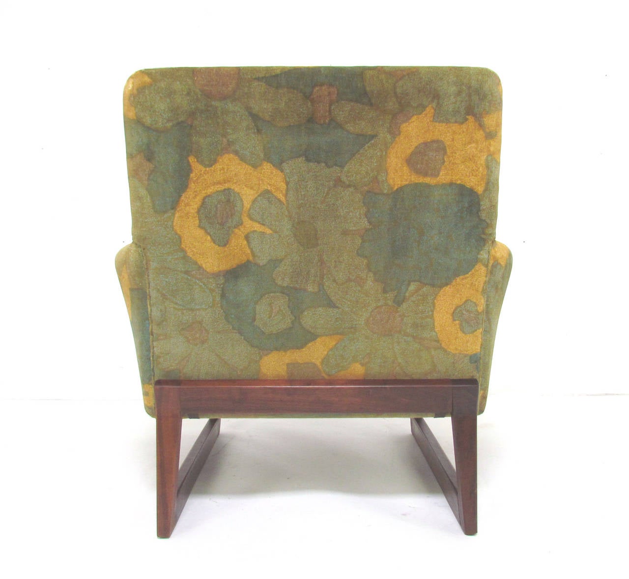 Mid-20th Century Rare Lounge Chair with Flared Arms by Jens Risom