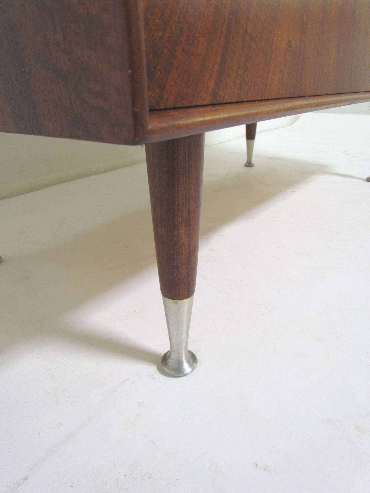 Scandinavian Mid-Century Dresser in Walnut and Aluminum by Edmond Spence 2