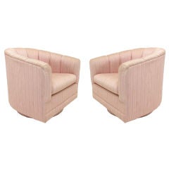 Pair of Swivel Lounge Chairs by Milo Baughman for Thayer Coggin
