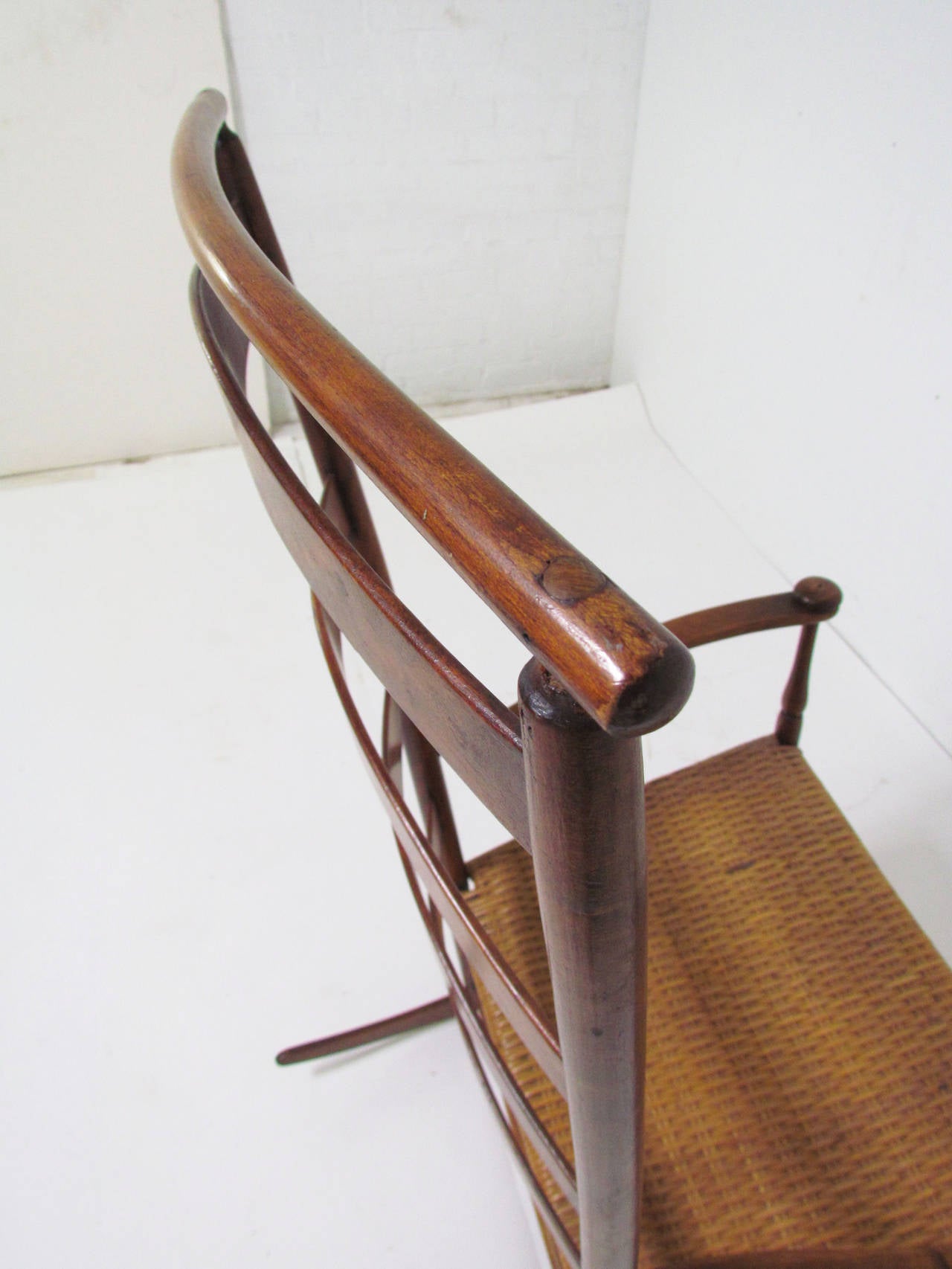 Antique Shaker No. 7 Rocking Chair with Shawl Bar In Good Condition In Peabody, MA
