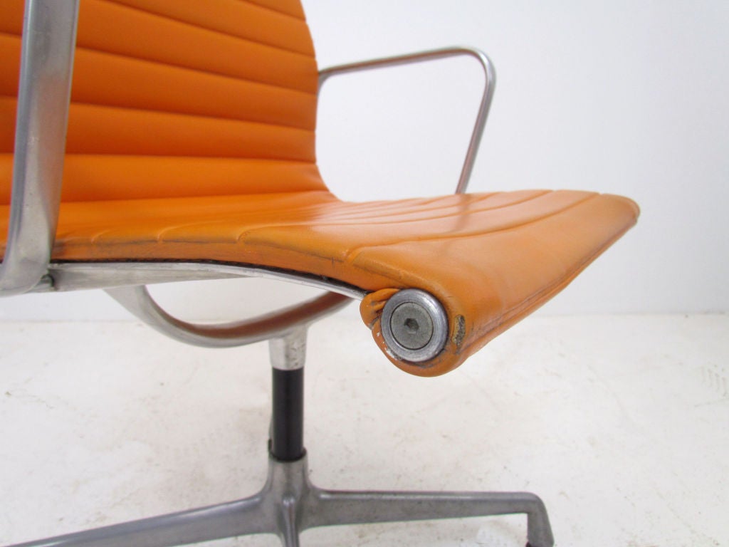 Upholstery Vintage Aluminum Group Eames Management Chair for Herman Miller