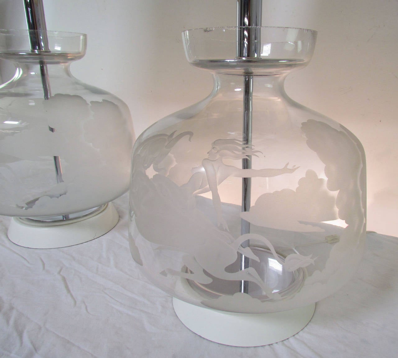 Mid-Century Modern Pair of Murano Etched Glass Lamps in Manner of Balsamo Stella and Pelzel