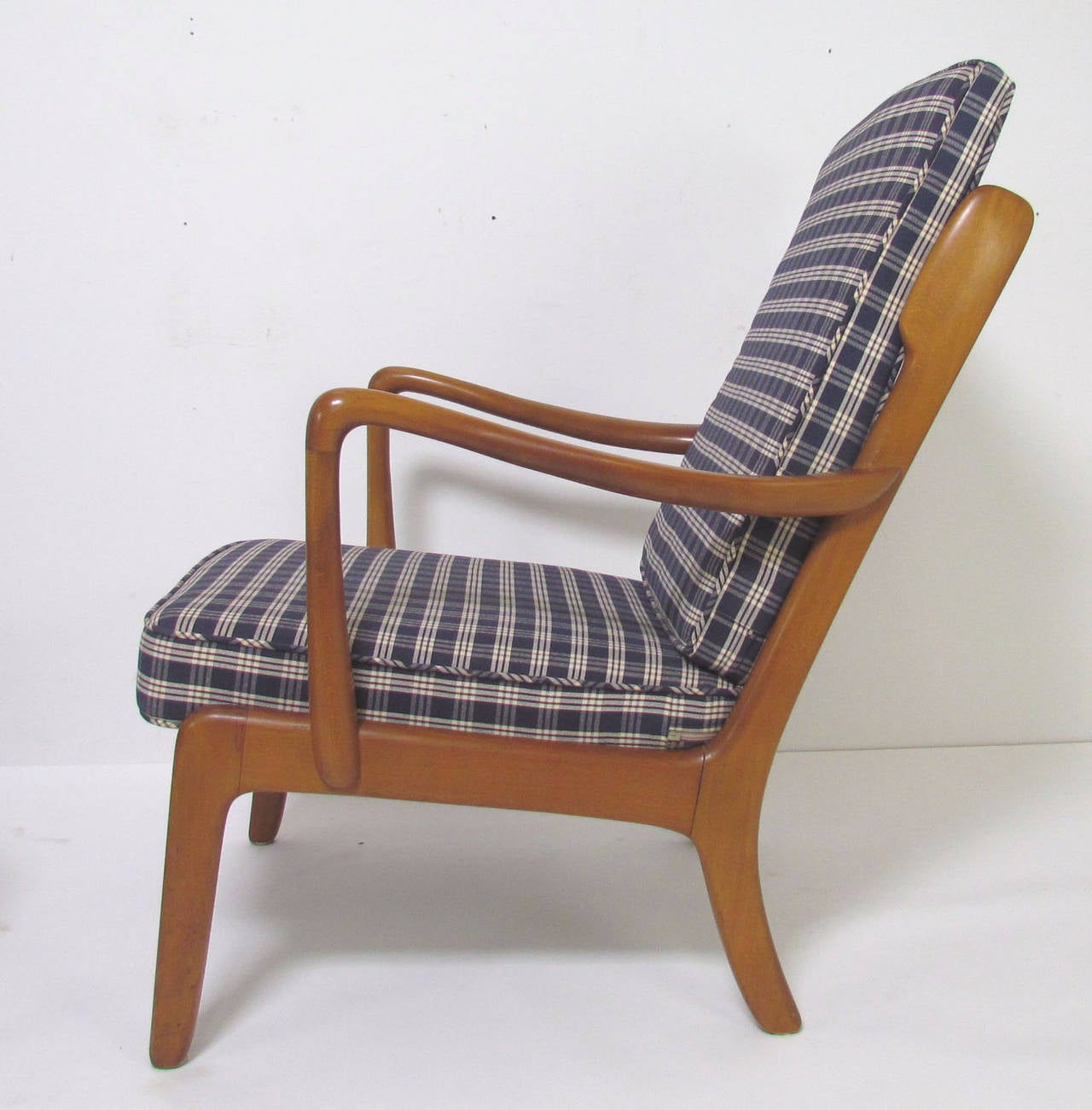 Scandinavian Modern Two Early Danish Lounge Chairs by Vodder and Wanscher for France & Daverkosen