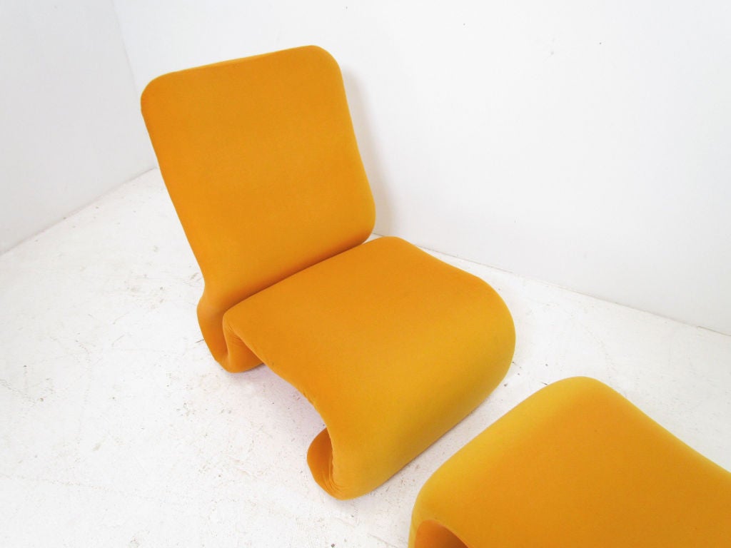 Fin du 20e siècle Sculptural Space Age Lounge Chair & Ottoman by Olivier Mourgue