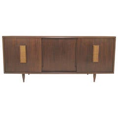 Vintage Minimalist American Mid-Century Modern Sideboard in Walnut, circa 1960s