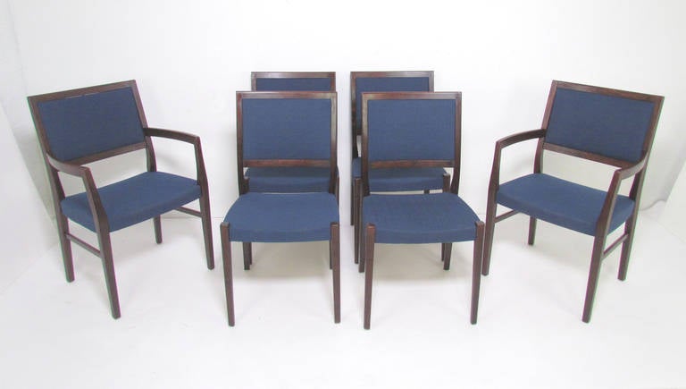 Set of six Scandinavian modern rosewood dining chairs by Svegards, made in Sweden, ca. 1970s.   Set consists of two arm chairs and four side chairs.

Side chairs measure 18