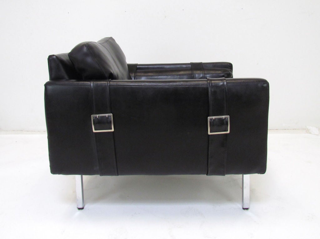 Unusual Milo Baughman Box Form Low Slung Lounge Chair