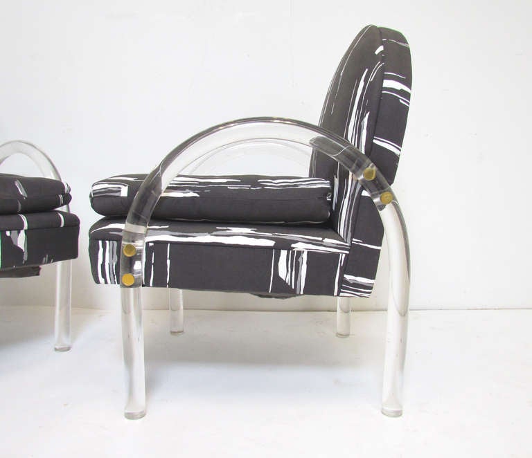 Mid-Century Modern Pair of Lucite Lounge Arm Chairs by Pace Collection