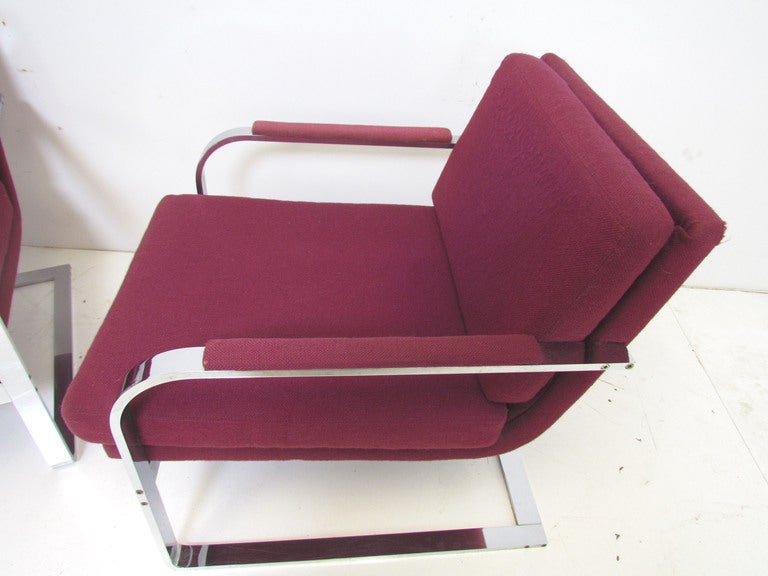 Mid-Century Modern Pair of Cantilever Chrome Lounge Chairs