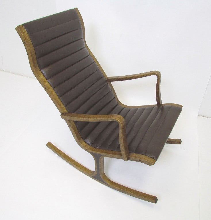 Japanese Sculptural Modernist Rocker,  Mitsumasa Sugasawa for Tendo Mokko