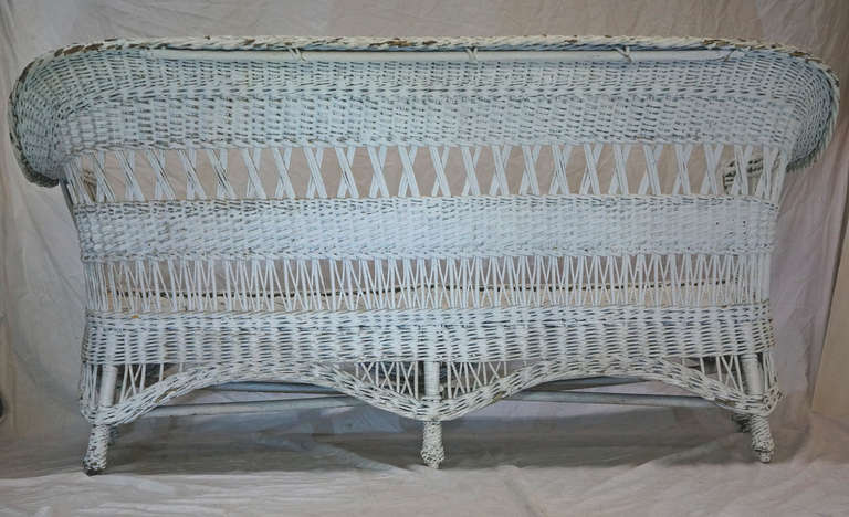 Arts & Crafts-Style Wicker Bench 3