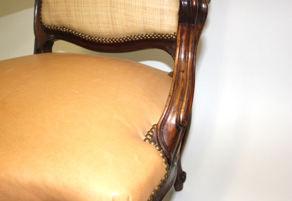19th Century Pair of French Louis XV Style Fauteuil For Sale