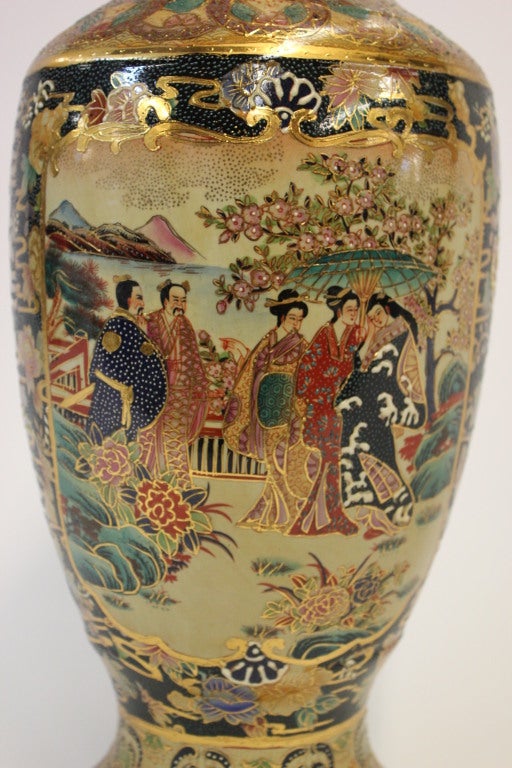 Chinese Mid-20th Century Japanese Figural Style Vase For Sale