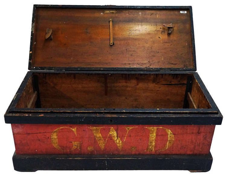 Late 18th Century Trunk with Initials G.W.D In Good Condition In New York, NY