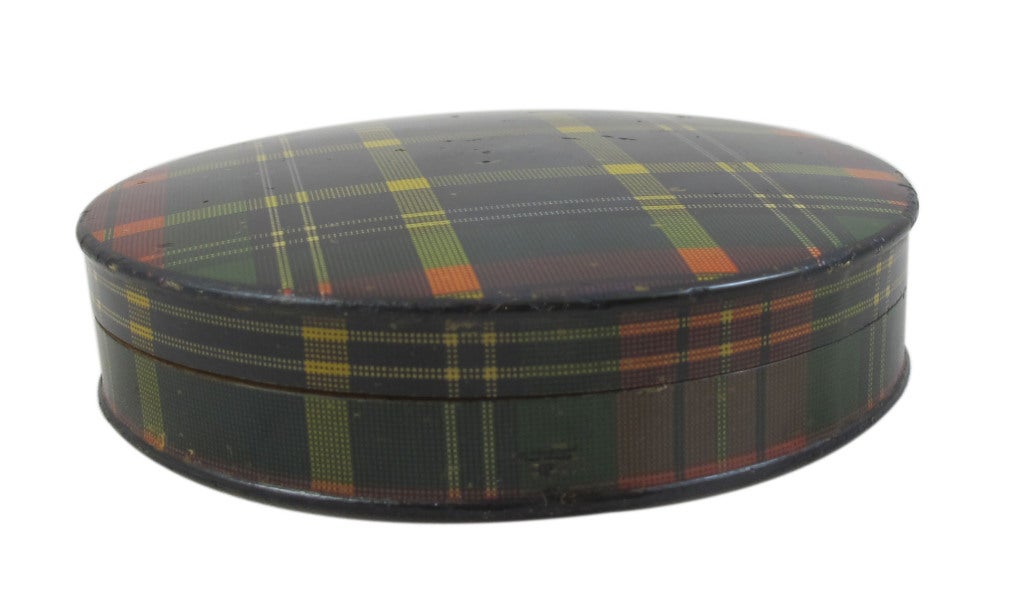 Round Tartan Ware Box