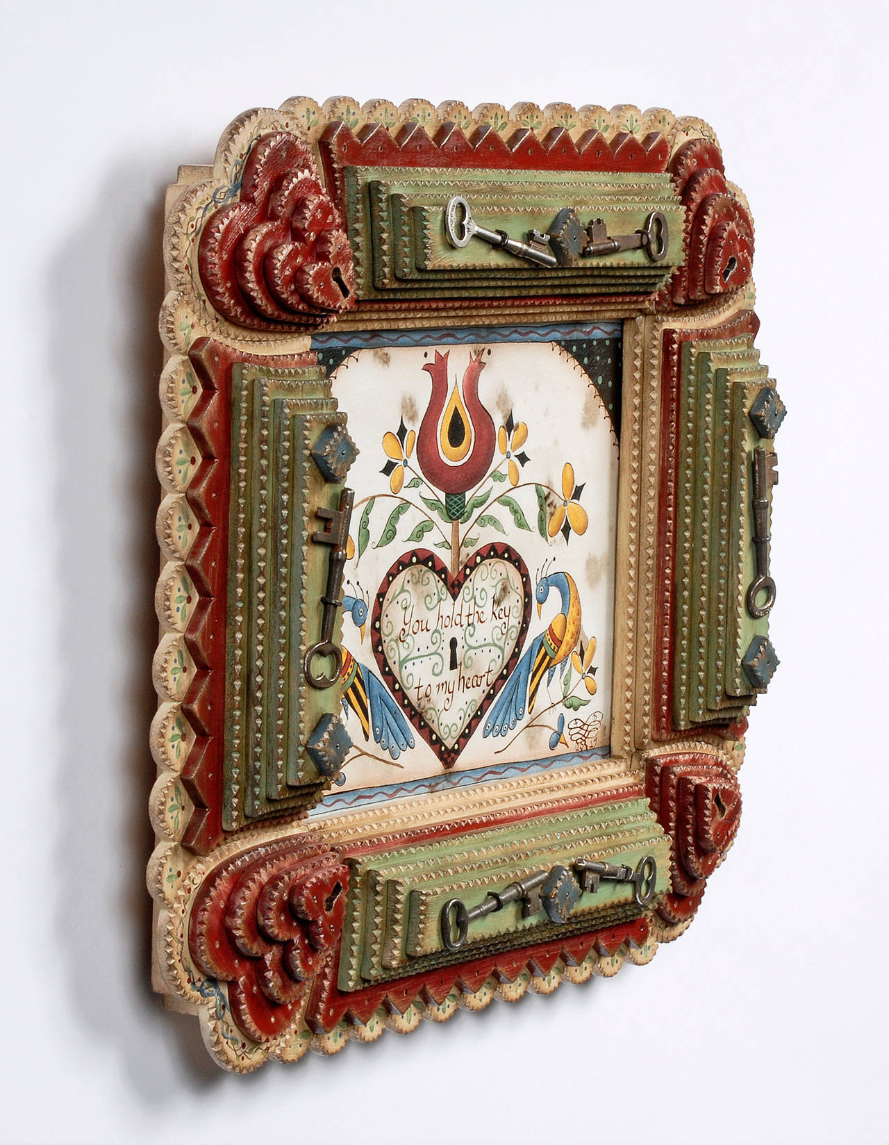 'Key to My Heart' Tramp Art Frame by Angie Dow In Excellent Condition For Sale In Manalapan, NJ