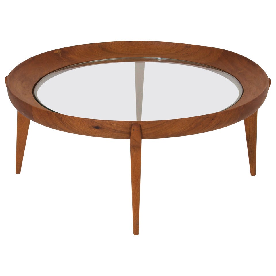 Round Solid Sculptural Caviuna Wood Coffee Table by Giuseppe Scapinelli For Sale