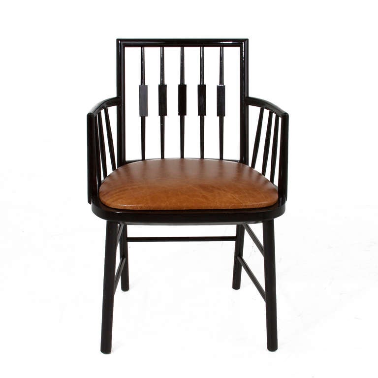 Ensemble de 6 chaises de salle à manger noires à dossier fuselé de Baker 1