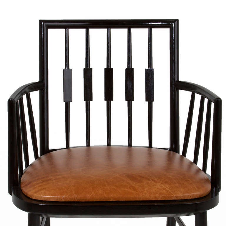 Ensemble de 6 chaises de salle à manger noires à dossier fuselé de Baker 3