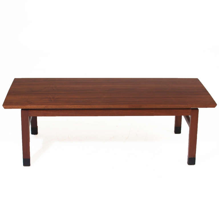 American Dunbar Mid-Century Modern Walnut Coffee Table with Leather Tipped Feet  For Sale