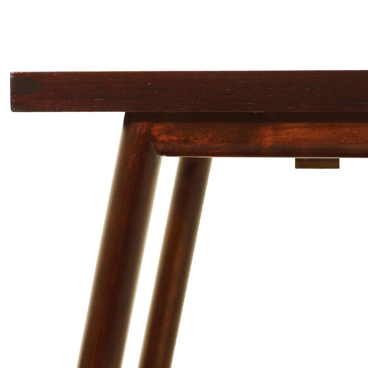 Midcentury T.H. Robsjohn-Gibbings for Widdicomb Walnut Extendable Dining Table In Good Condition For Sale In Los Angeles, CA
