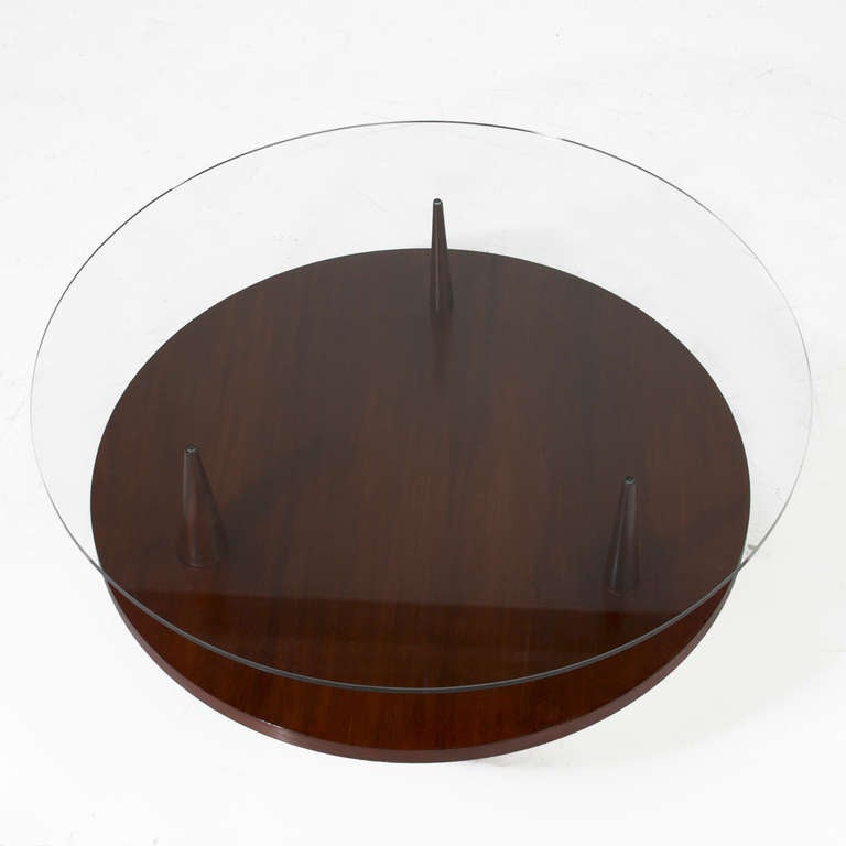 Mid-20th Century Brazilian Hardwood Coffee Table with Floating Glass Top by Giuseppe Scapinelli For Sale