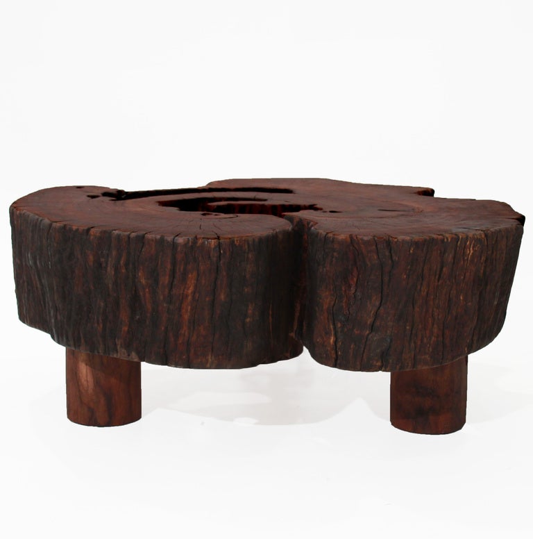 Mid-20th Century Angico Vermelho Coffee Table on Three Legs by Tunico T For Sale