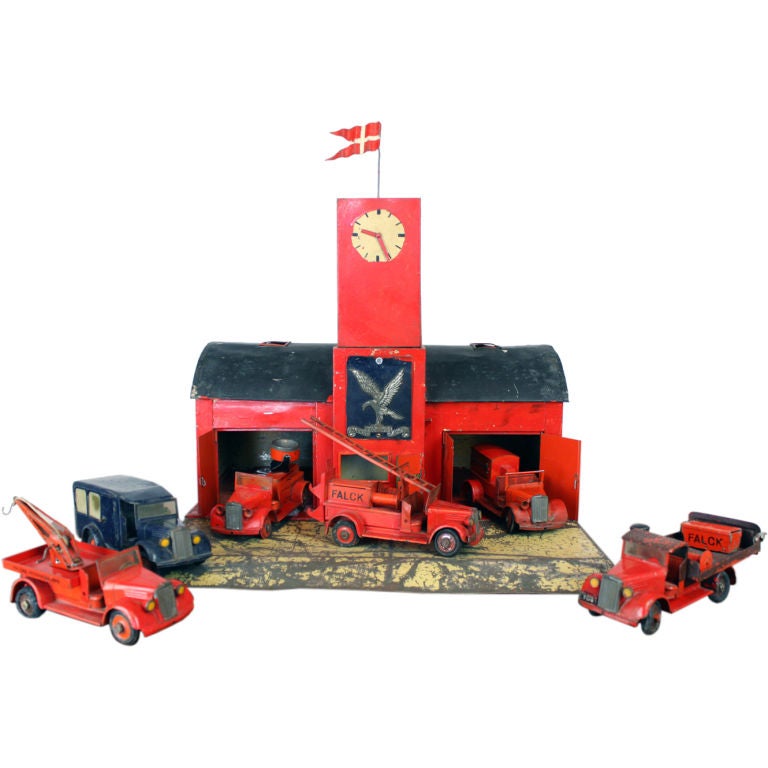 Large 1930's metal firehouse with fire engines and accessories