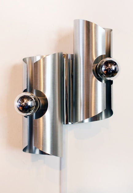 Mid-20th Century Pair Of Cylindrical Chromed Steel Sconces, Sciolari Attribution For Sale