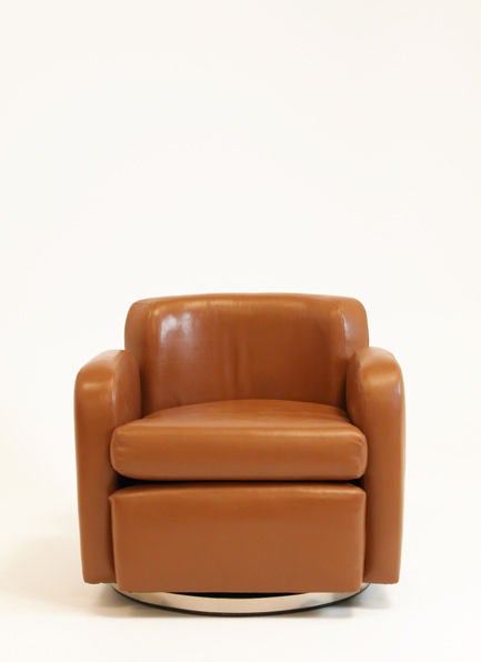 Mid-20th Century Pair of Brown Contemporary Modern Leather & Chrome Swivel Club Chairs Armchairs For Sale