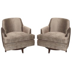 Pair of elegant Monteverdi Young swiveling silver silk mohair armchairs