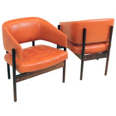 Set of Rosewood & leather arm chairs by Jorge Zalszupin