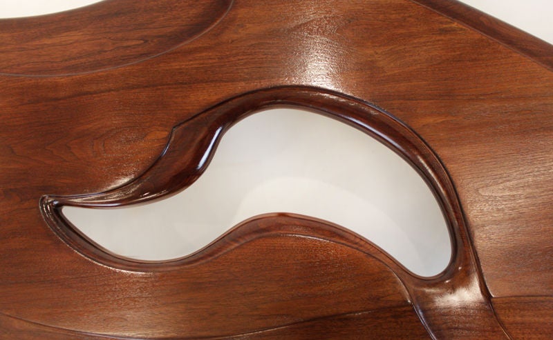 Walnut Mid-Century Modern Biomorphic Sculpture Coffee Table, by Ray Leach For Sale