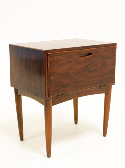 Mid-Century Modern Mid-Century Sculptural Mahogany Side Tables with Tapered Legs For Sale