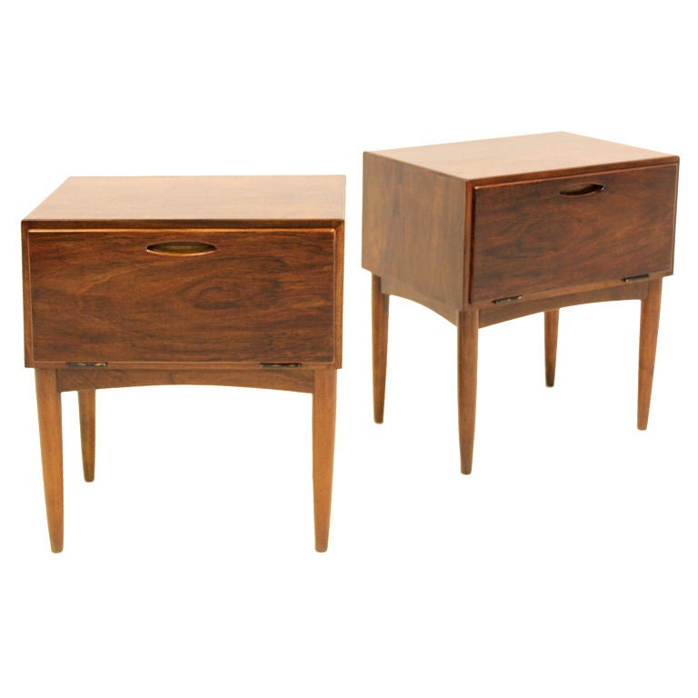 Mid-Century Sculptural Mahogany Side Tables with Tapered Legs For Sale