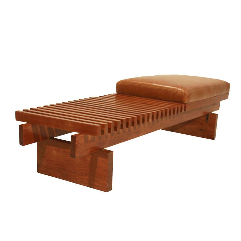 Slatted solid Caviuna bench with leather seat and solid wood base In Good Condition In Hollywood, CA