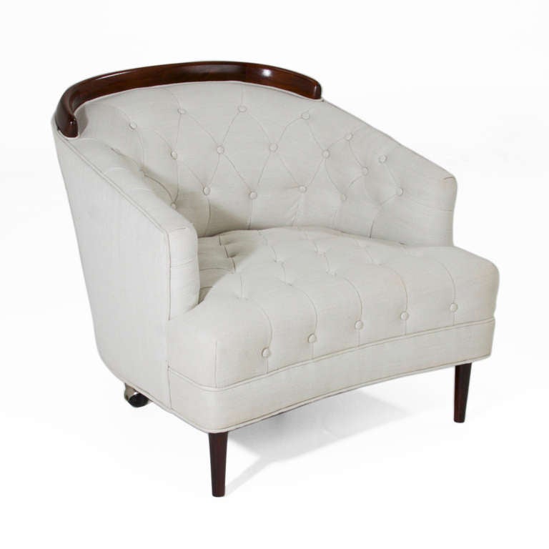 Mid-Century Classic Tufted Cream Linen and Sculptural Mahogany Armchairs In Good Condition For Sale In Los Angeles, CA
