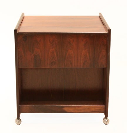 Sergio Rodrigues Rosewood Bar Cabinet on casters In Good Condition For Sale In Los Angeles, CA