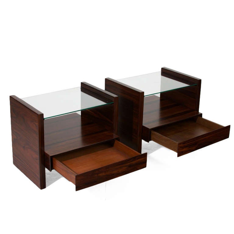 Mid-20th Century Pair of Rosewood and Glass Side Tables or Nightstands by Celina Moveis