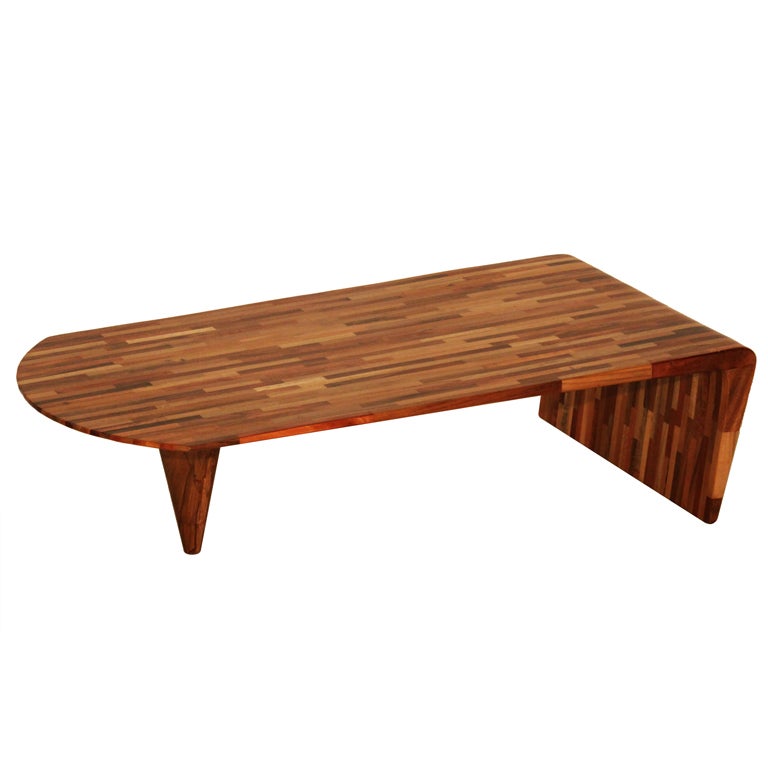 "Uai" Coffee Table by Tunico T.