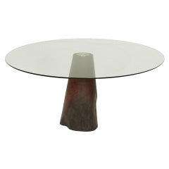 Circular Pau Ferro pedestal-base dining table by Tunico T.
