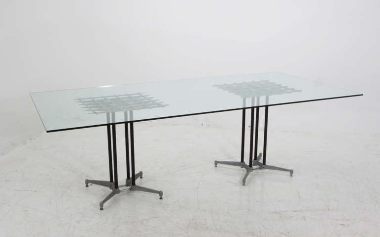 Double pedestal Robert Josten Aluminum dining table