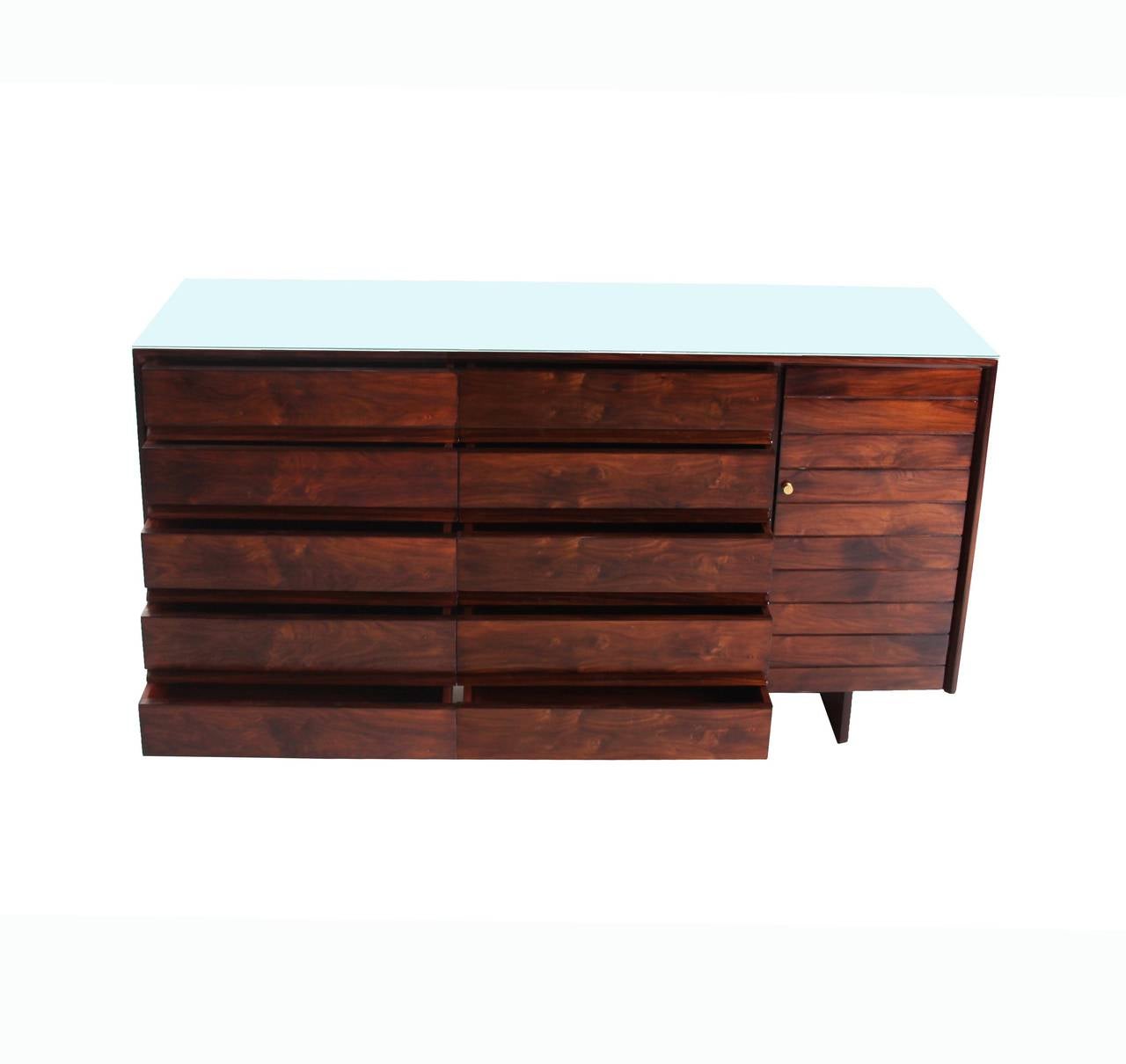 Satin Brazilian Mid-Century Modern Dresser in Caviuna Wood For Sale