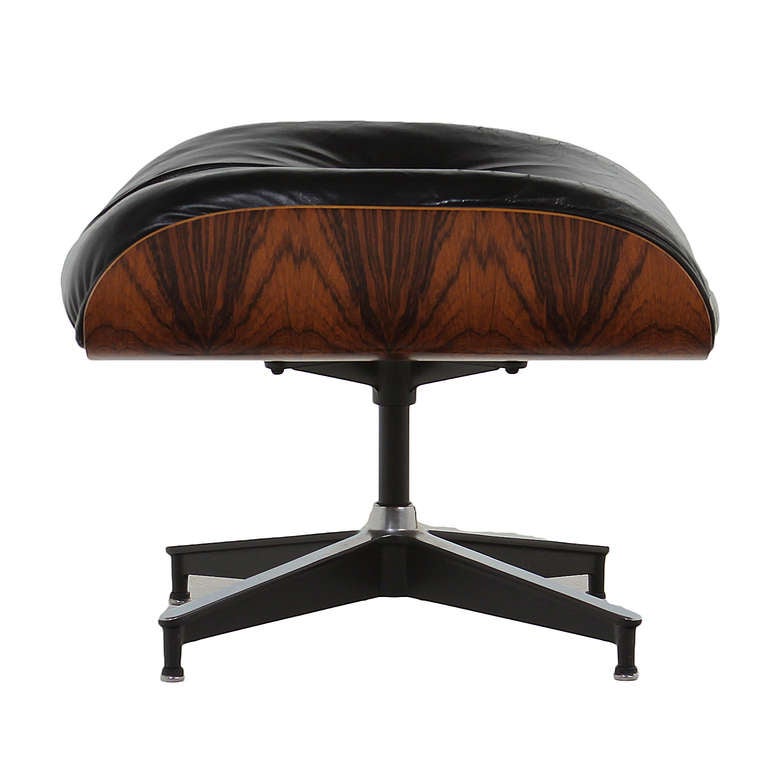 Eames 670/671 Lounge Chair and Ottoman in Rosewood for Herman Miller 2