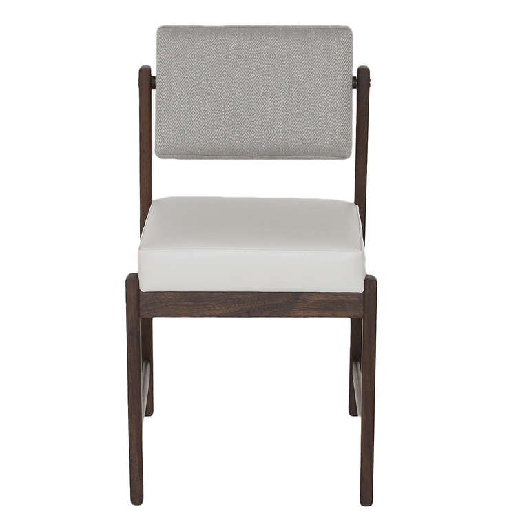 The Basic Pivot Back Dining Chair in Walnut by Thomas Hayes Studio In Excellent Condition In Hollywood, CA