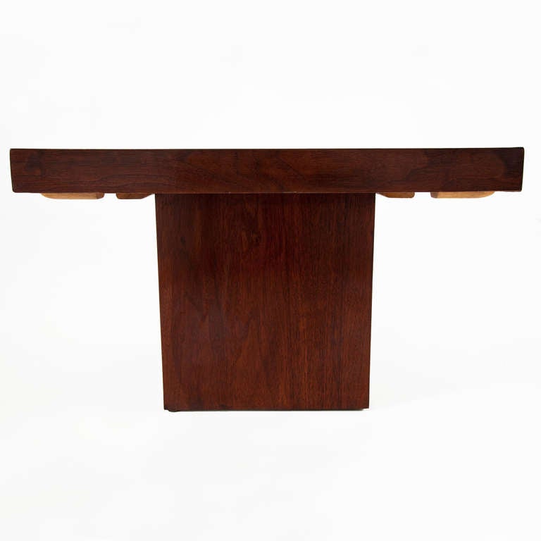 Mid-20th Century Simple Extendable Walnut Coffee Table by John Keal Design For Sale