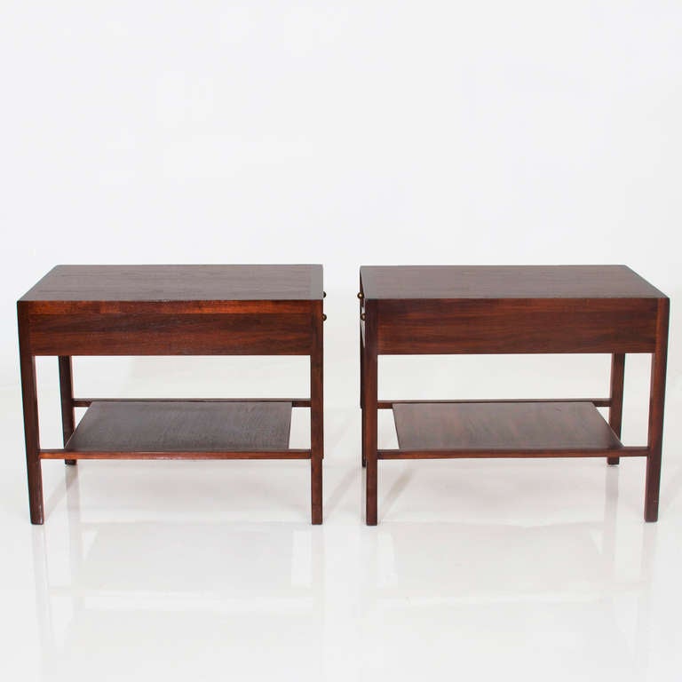 Pair Of Vintage Side Tables Or Night Stands By John Stuart For Janus In Good Condition In Hollywood, CA