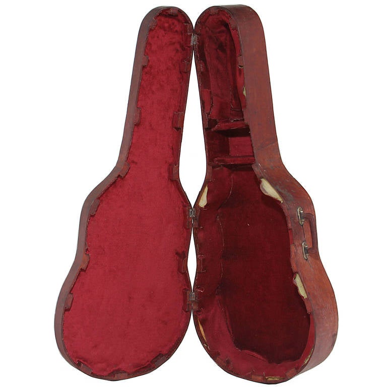 Red Tooled Leather Guitar Case In Good Condition In Los Angeles, CA