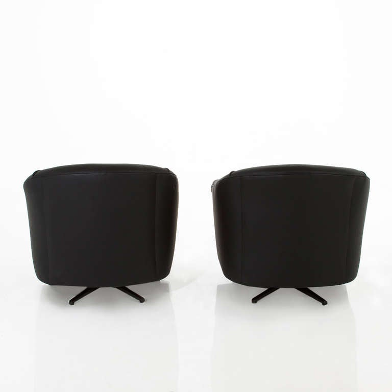 swivel club chair leather